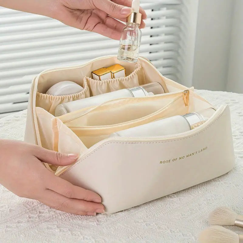 MAKEUP TRAVEL BAG😍